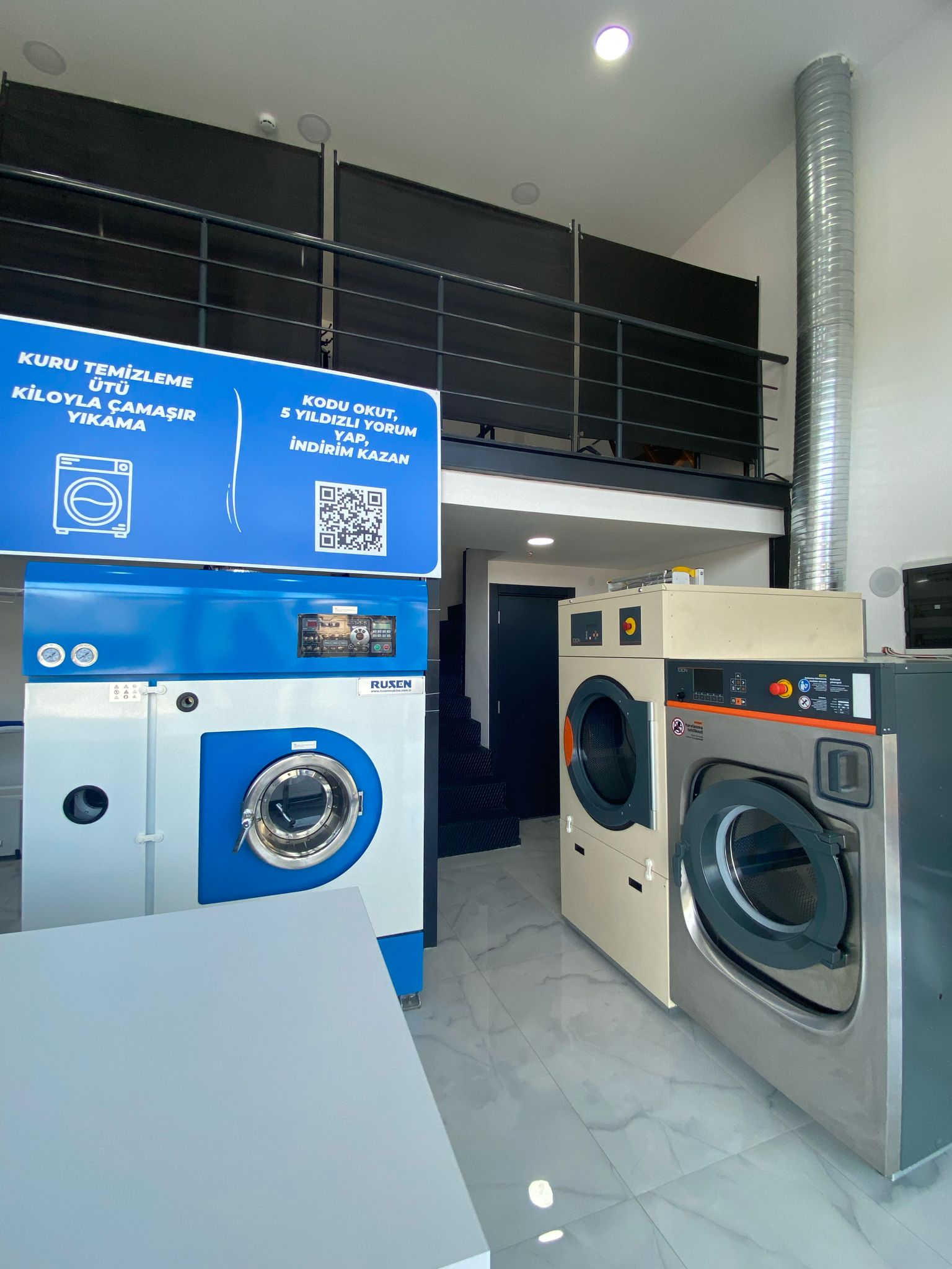 İzmir adresten alım adrese teslim kuru temizleme servisi