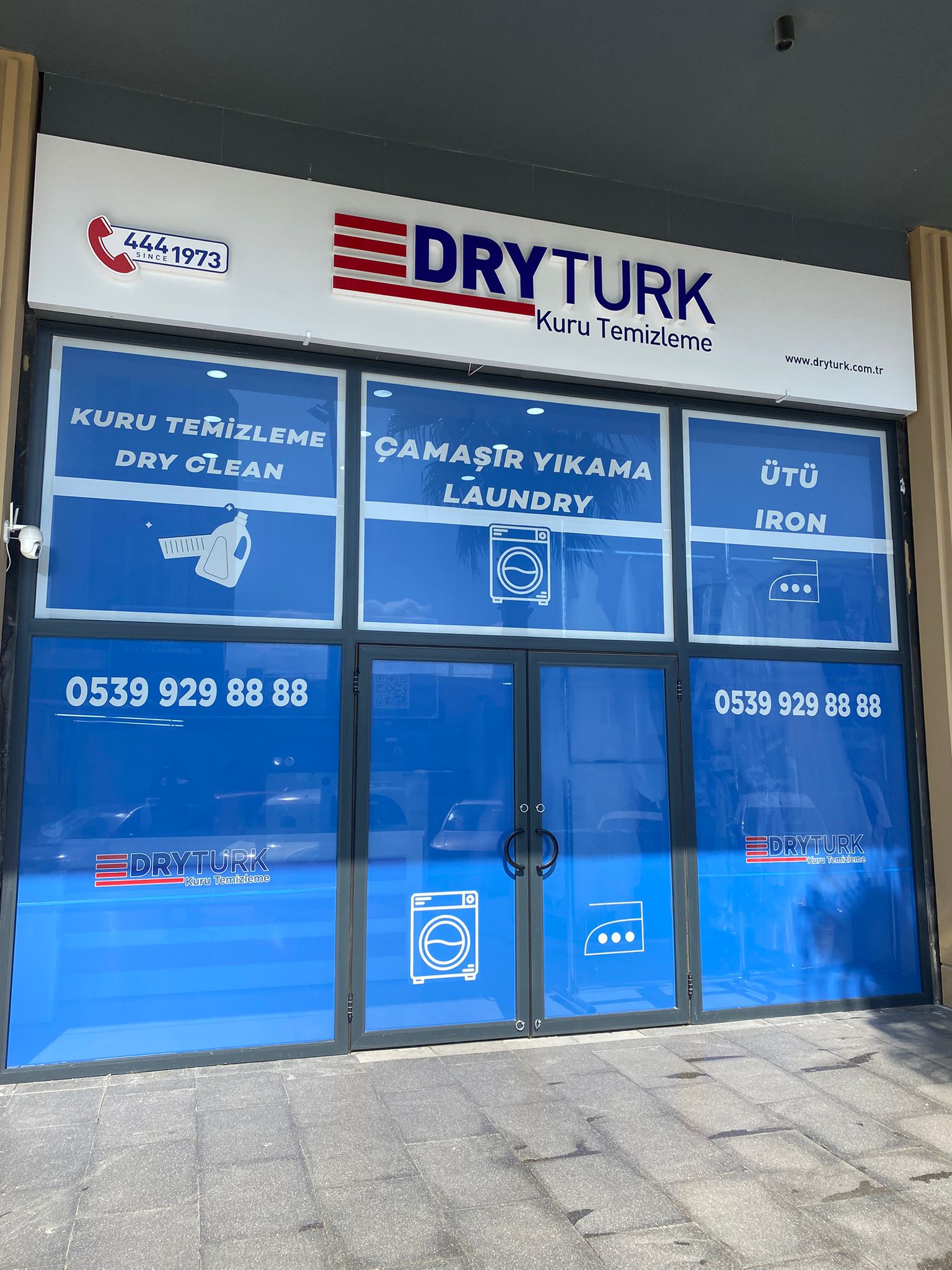 İzmir kuru temizleme makine parkuru ve profesyonel ekipmanlar